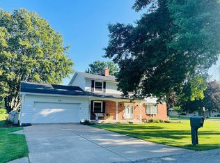 1106 Spring Valley Dr, Erie, PA 16509