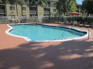460 S Park Rd #6206, Hollywood, FL 33021
