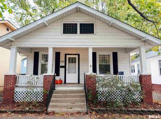 704 W Woodland Ave, Springfield, IL 62704