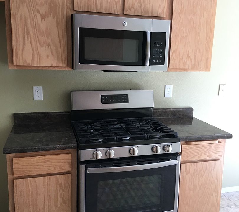 2nd image of 388 L St
