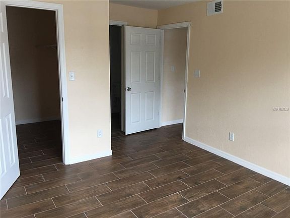 4th image of 5600 Devonbriar Way #206-1