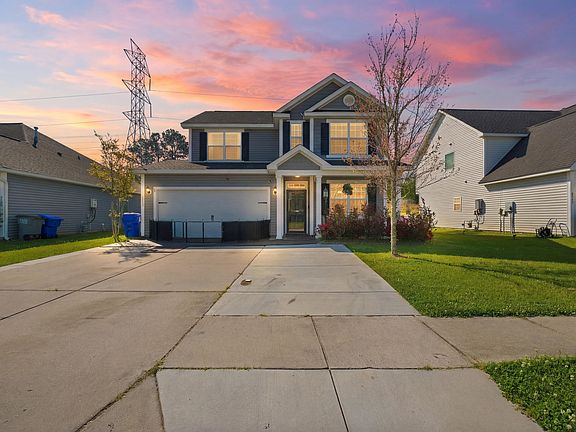 2nd image of 8120 Ronda Dr