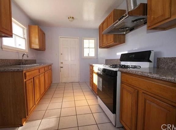3rd image of 1612 W Delvale St