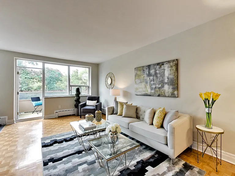 42 Glen Elm Ave #206 — Photo 51