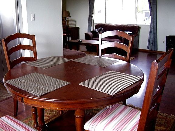 3rd image of 5825 Escapardo Way