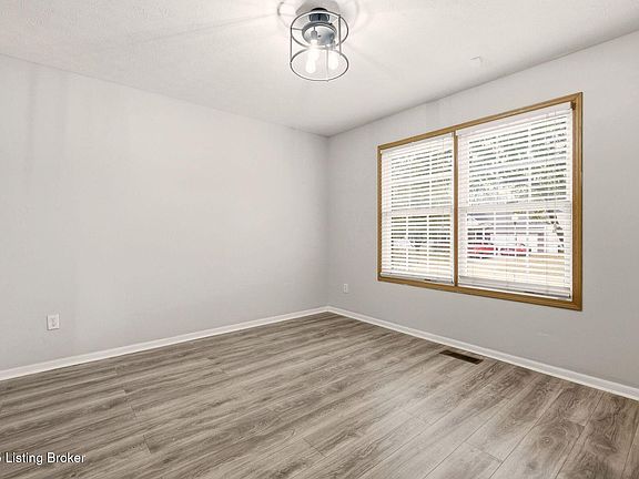 3rd image of 9701 River Trail Dr