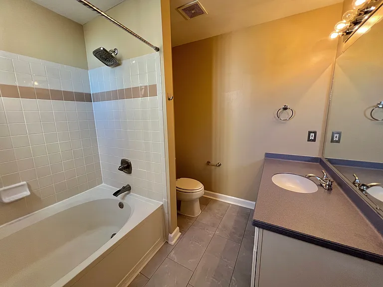 1101 Juniper St NE #932 — Photo 17