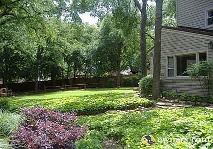 5th image of 2801 N Park Dr