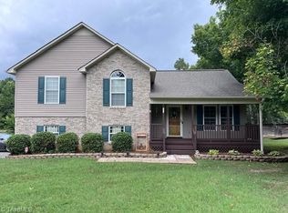 112 Sowers Pl, Lexington, NC 27295