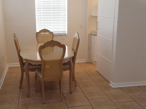 3rd image of 4613 Bayano St