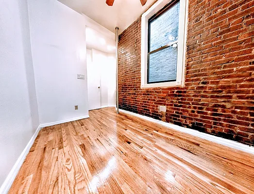 Rented by Union Square Property Management | media 8