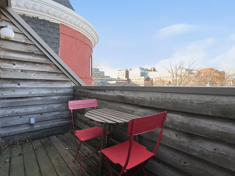301 G St NE #32 — Photo 12