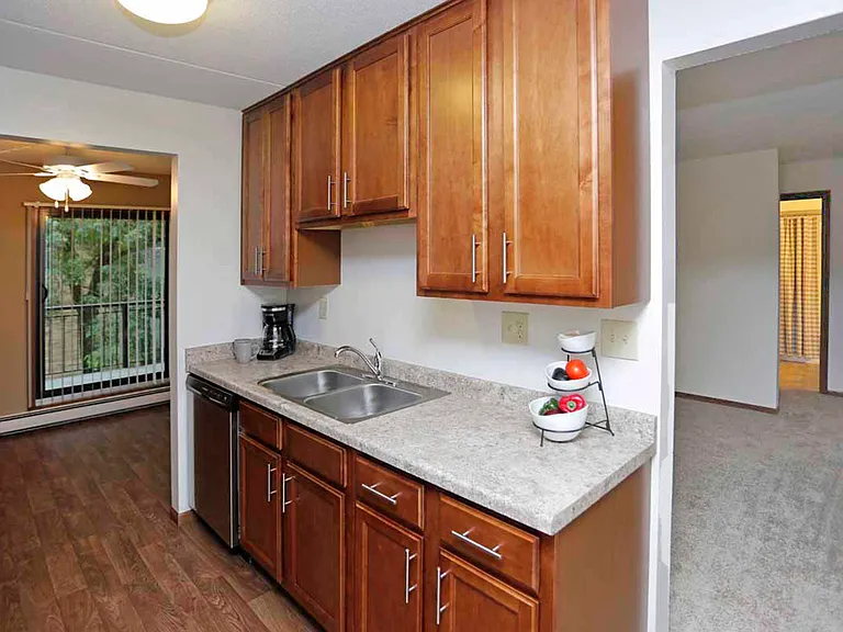 Salem Green Apartments — Photo 16