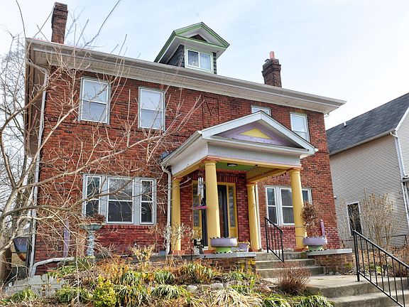 2nd image of 640 Oakwood Ave
