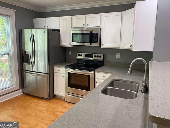 4th image of 1035 Barnett Shoals Rd APT 125