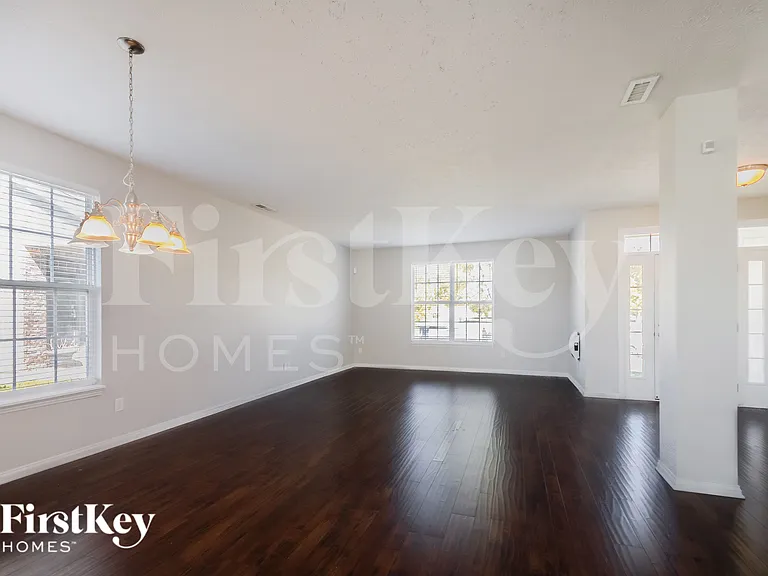 10871 Monarch Springs Ct — Photo 4