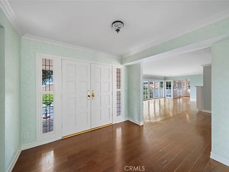 905 Emerald Bay — Photo 19