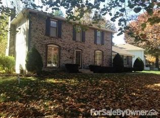 10805 W 100th Ter, Overland Park, KS 66214