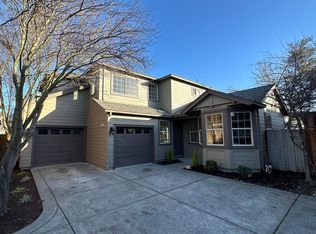 2380 Vera Dr, Santa Rosa, CA 95403