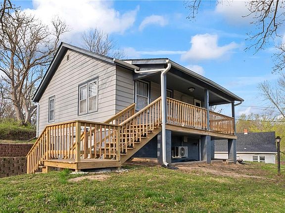 3rd image of 2526 Excello Dr