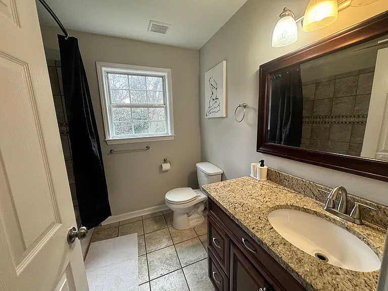 2483 Memorial Dr SE — Photo 9