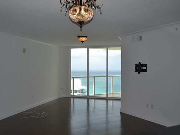 4th image of 16699 Collins Ave #Laperla