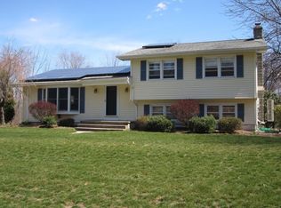 387 College Hwy, Southampton, MA 01073