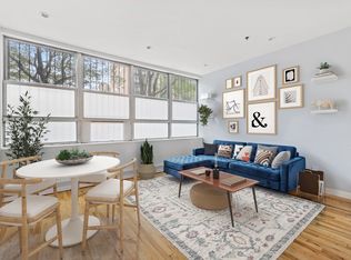 372 Dekalb Ave APT 1O, Brooklyn, NY 11205