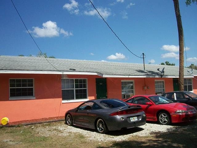 2nd image of 590 Figuera Ave #2