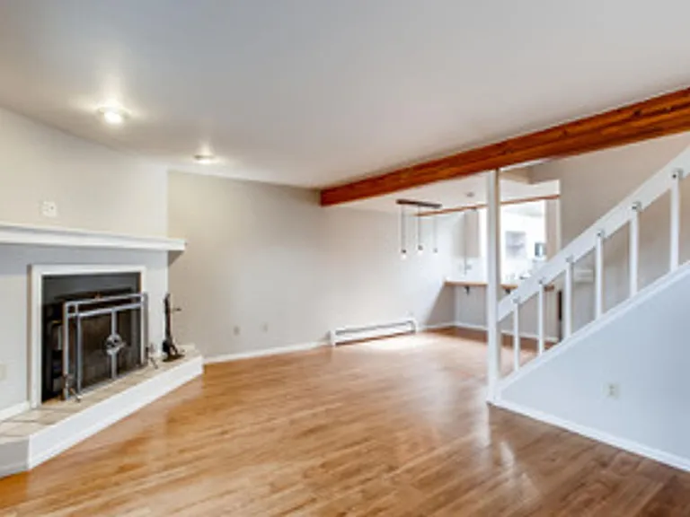3135 Bell Dr — Photo 13
