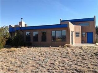 16 Aventura Rd, Santa Fe, NM 87508