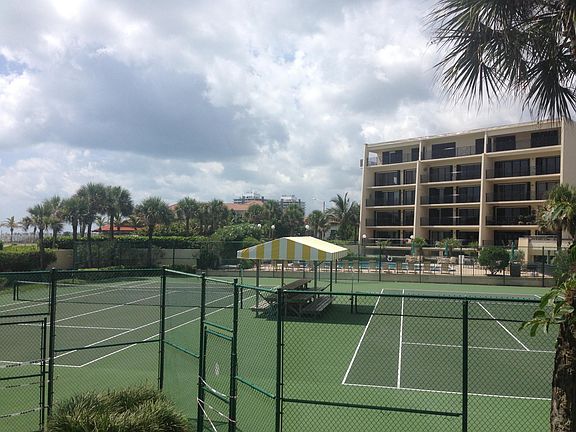 2nd image of 3939 Ocean Dr APT B203