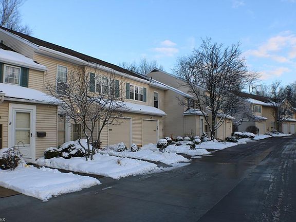 2nd image of 1693 Walnut Ln #17