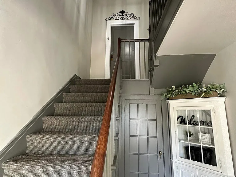 108 S Franklin St #7 — Photo 8