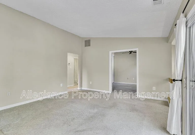 11041 Villaridge Ct #B — Photo 10