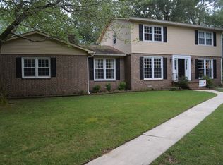 102 Stratford Ct, Tullahoma, TN 37388