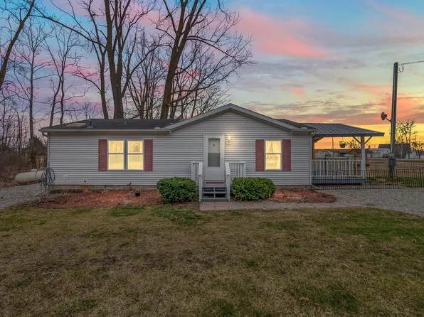 4515 Wynnewood Dr, Camden, MI 49232