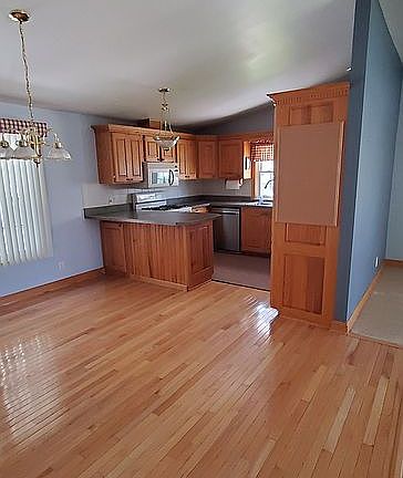 5th image of 6110 Country Way N