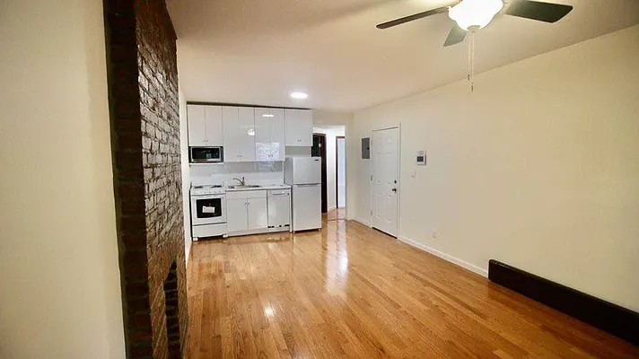 Rented by Space Real Estate | media 16