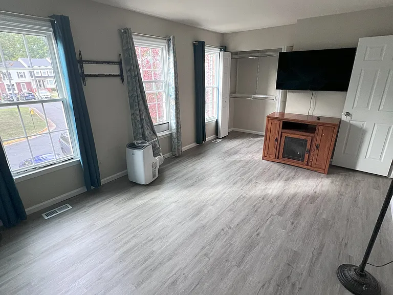 14856 Swallow Ct — Photo 13