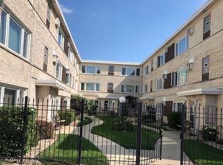 5850 W 55th St APT 3F, Chicago, IL 60638
