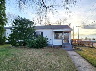 1878 Greenview Dr, Beloit, WI 53511