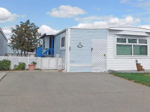 5853 4th St W #17, Claresholm, AB T0L 0T0