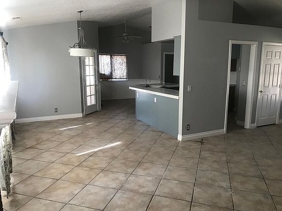 4th image of 12815 Via Posada Way
