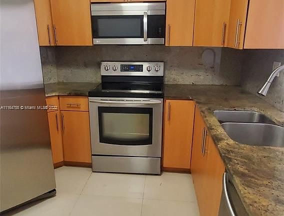 5th image of 9417 Fontainebleau Blvd APT 214