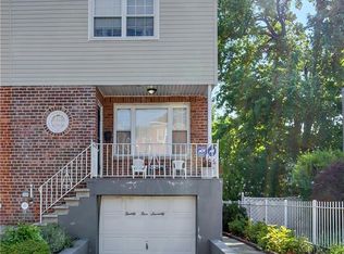 2570 Pearsall Ave, Bronx, NY 10469