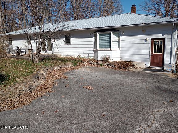 3rd image of 6766 Highway 70 E