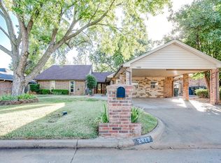 2828 Woodcreek Rd, Midwest City, OK 73110