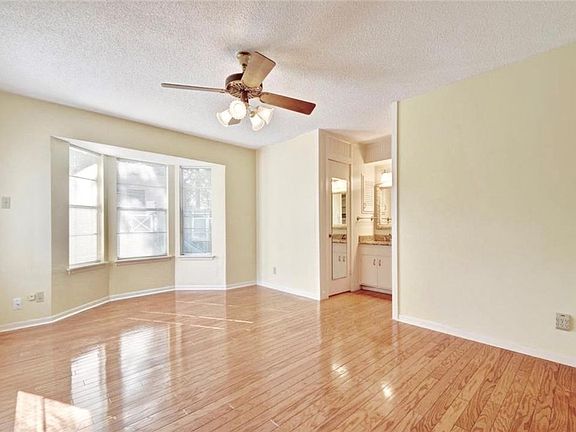5th image of 6803 Shoal Creek Blvd