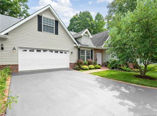 108 Silverrod Ln, Asheville, NC 28803